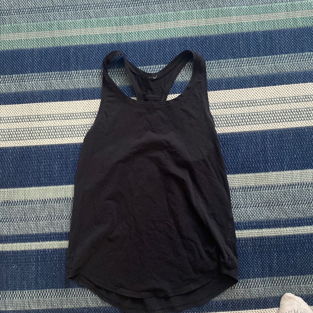 Lululemon flowy tank top size 4
